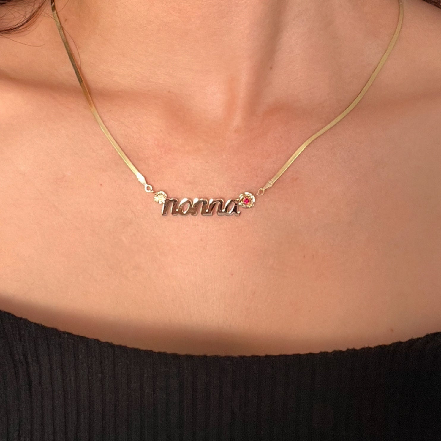 'Nonna' Italian Grandma Nameplate Necklace